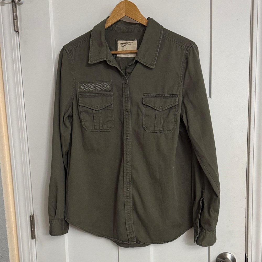 Arizona Jean Company Khaki Button Down Shirt